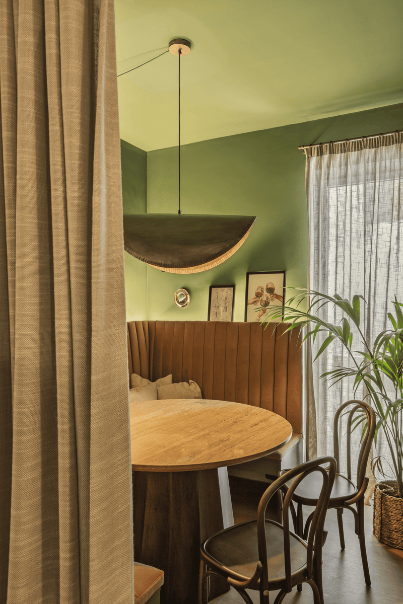 Bodega Dalmau - Interior View 8